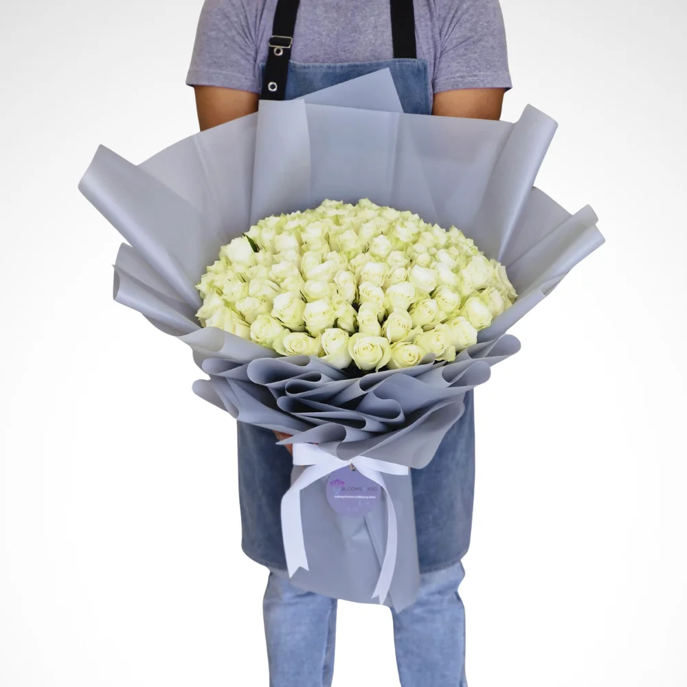 Shades of White - 100 Rose