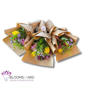 Giveaway - 3 Mini Bouquets